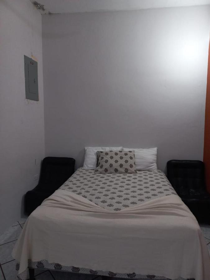 Hostal Tah Itza Flores Exterior foto